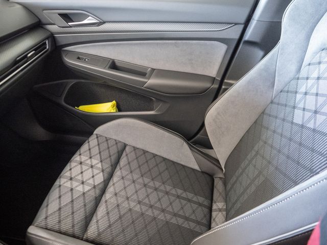Golf VIII 2.0 TSI R-Line SHZ NAVI LED ACC AID