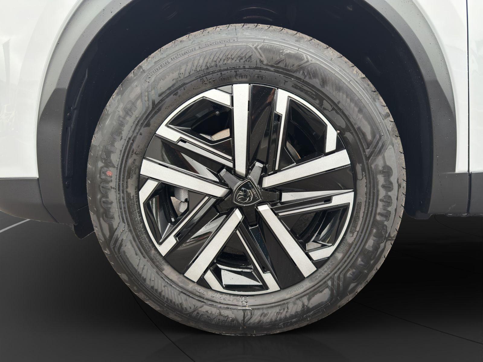Peugeot 2008 Style Turbo100 Navi/180°/LED/SHZ/PDC
