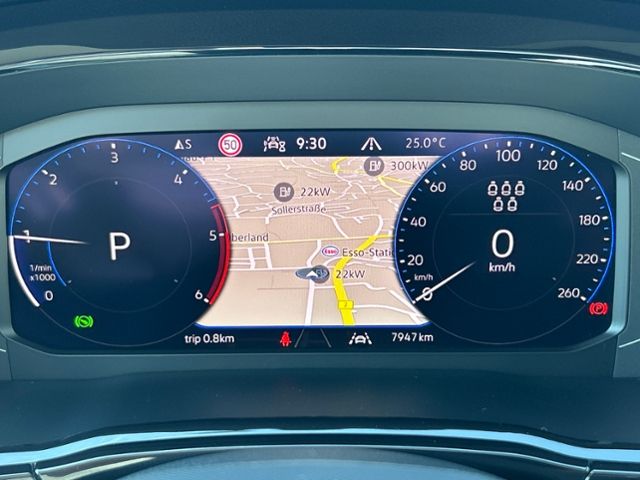 Fahrzeugabbildung Volkswagen Touran 2.0 TDI HIGHLINE 7-SITZER KAMERA AHK NAVI