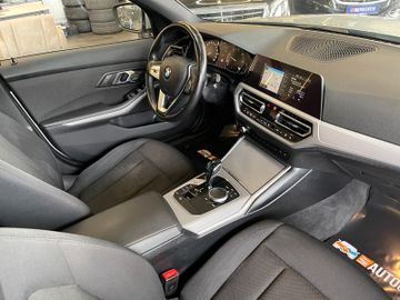 BMW 318d Touring  *1.HAND*19%MWST.*PANO*NOTRUFSYSTEM