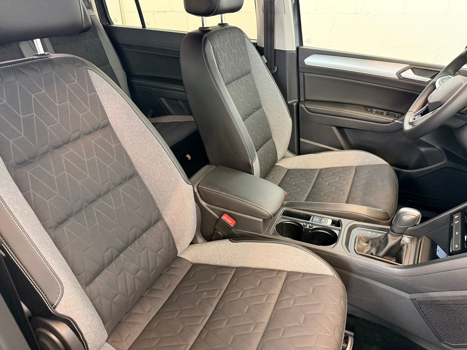 Fahrzeugabbildung Volkswagen Touran Goal 1,5 TSI DSG + ACC + Navigation + AHK