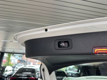 Mercedes E 220 - 8