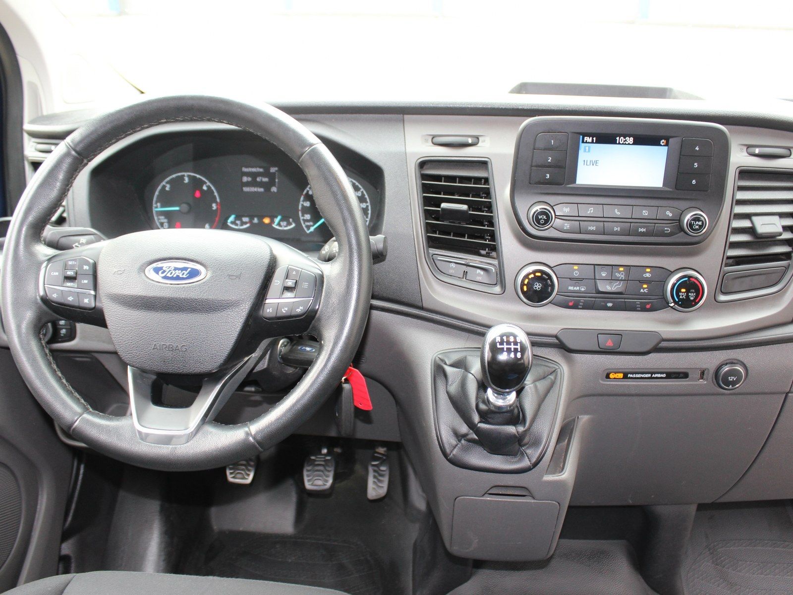 Fahrzeugabbildung Ford Transit Custom 320 L1 Trend