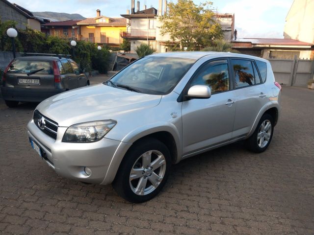 Toyota RAV 4 RAV4 2.2 D-Cat 177 CV Luxury