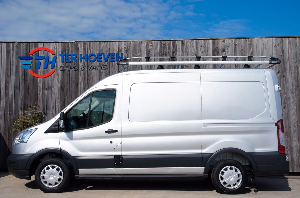 Image of Ford Transit