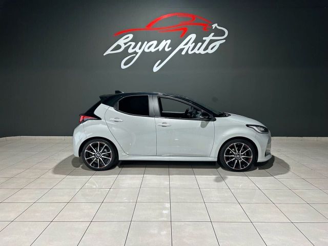 Другие Toyota Yaris Hybrid 5 porte GR Sport 116CV