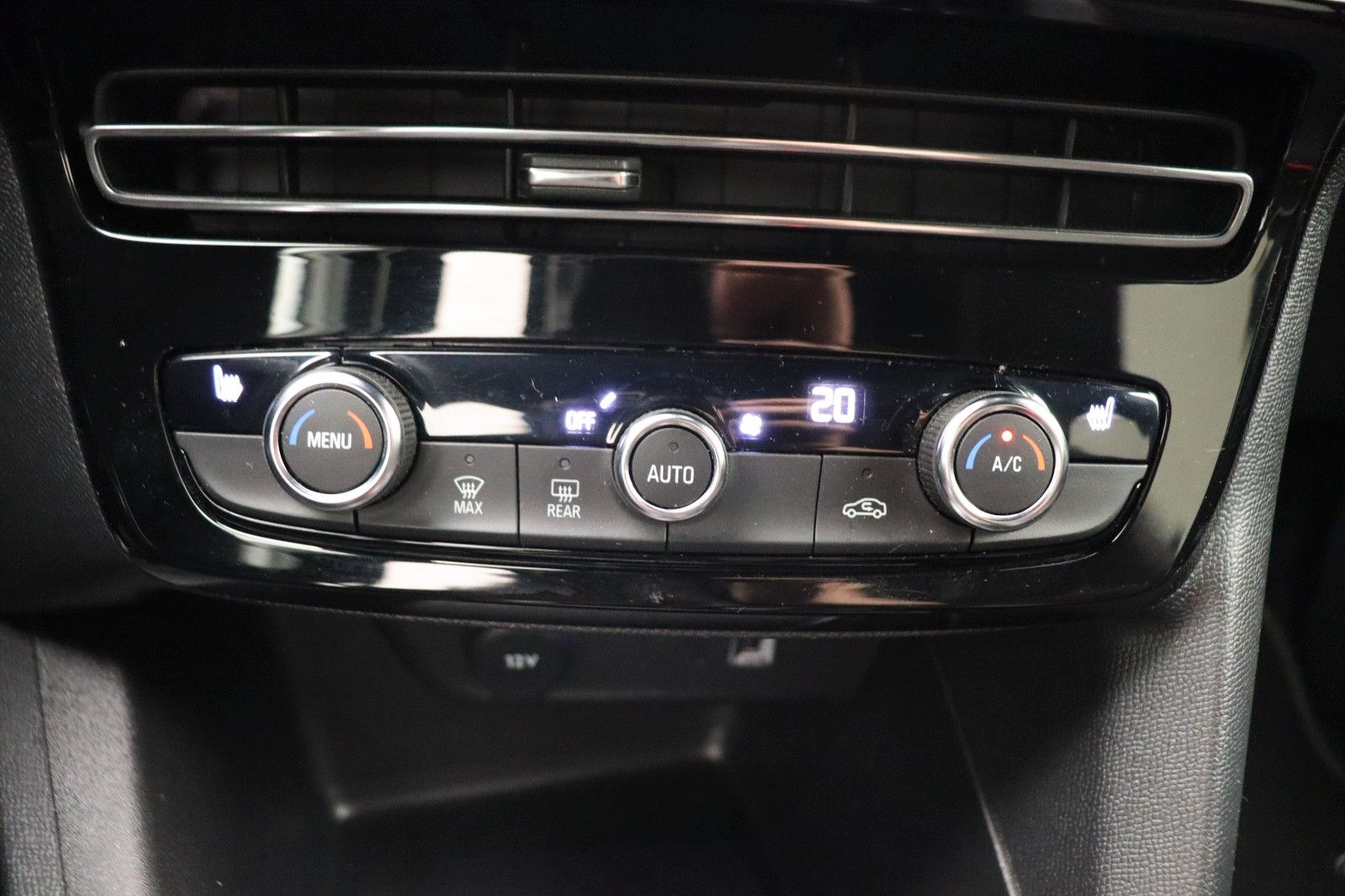 Fahrzeugabbildung Opel Mokka-e GS Line LED TEMPO KAMERA