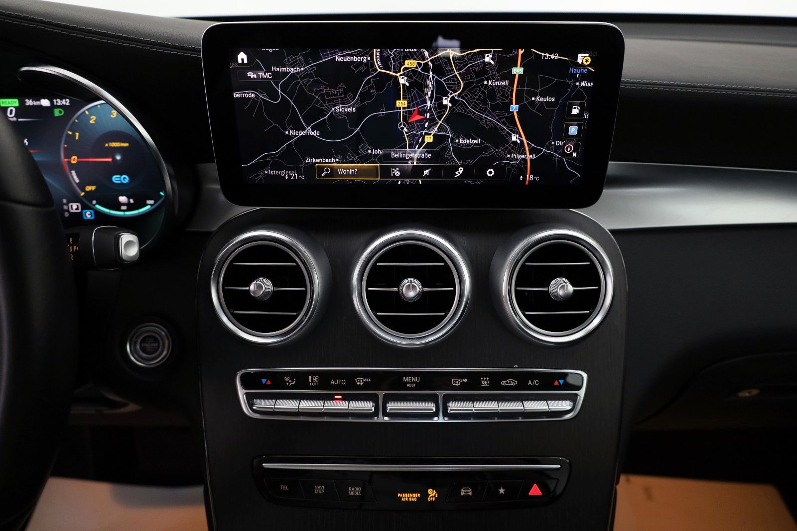 Fahrzeugabbildung Mercedes-Benz GLC 300 de 4Matic,Leder,Navi,LED,SH,Kamera,AHK