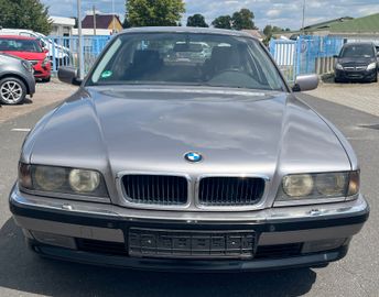 BMW 728 - 2