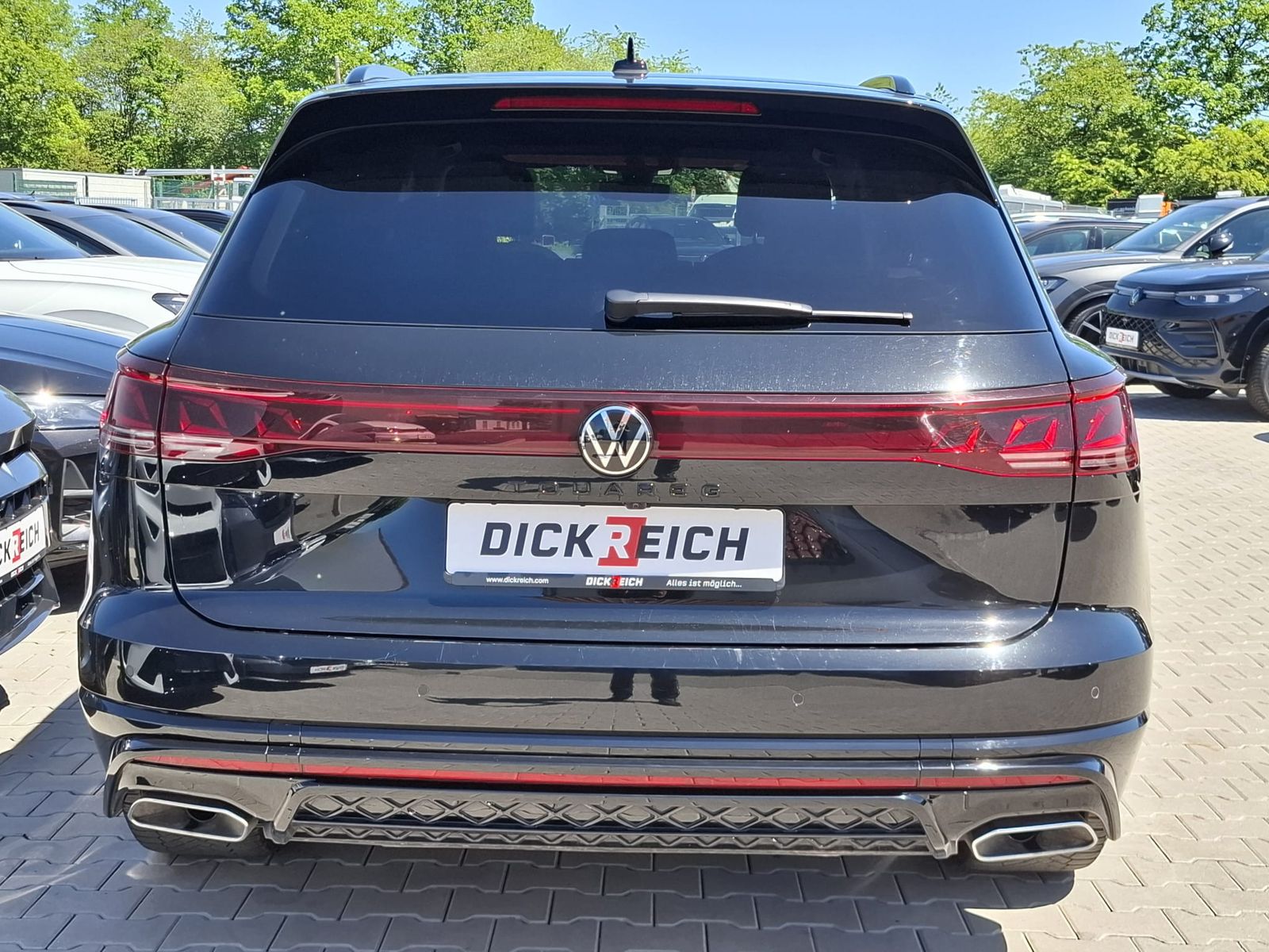 Fahrzeugabbildung Volkswagen Touareg 3.0TDI 4M R-Line VOLL Black 22" UPE 114T