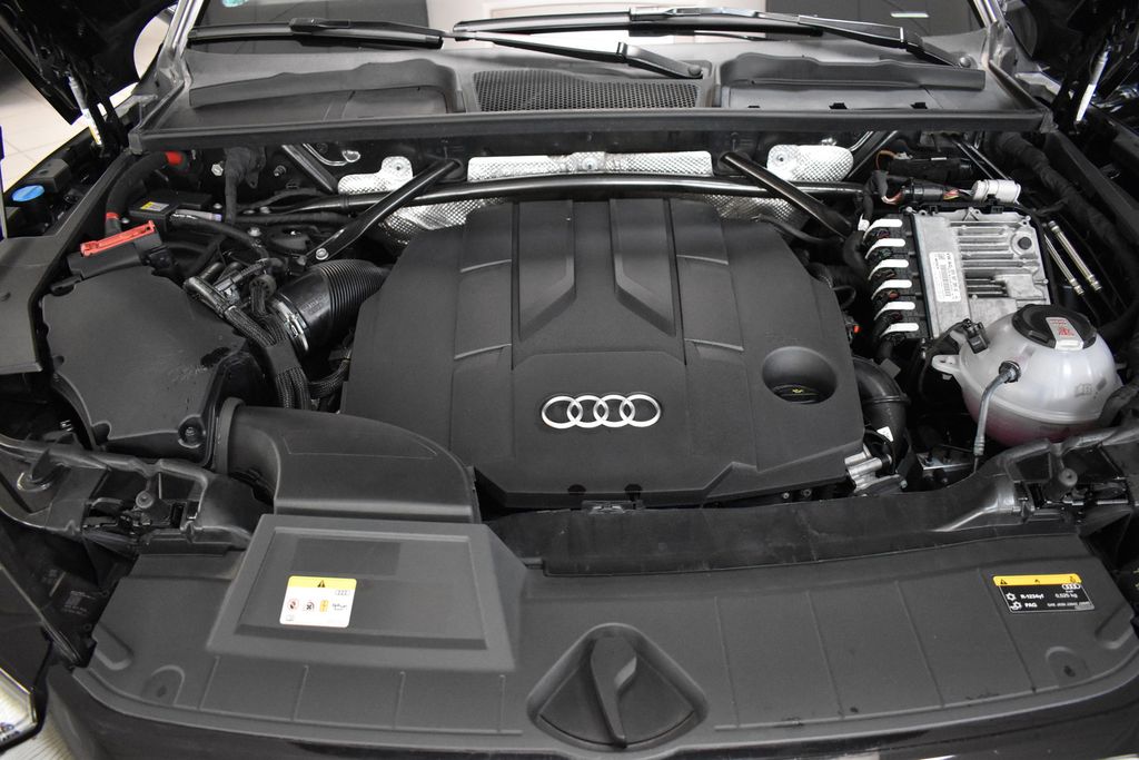 Audi Q5 50 TDI quat. S LINE AHK MASSAGE NETTO 33.000