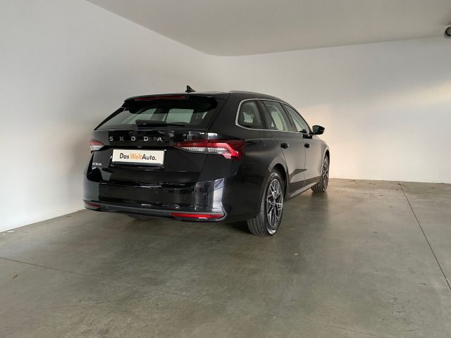 Octavia IV Combi Selection 1.5 eTSI DSG Facelift