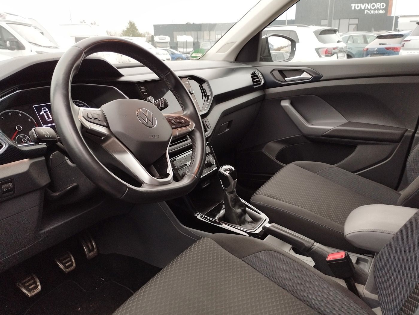 Fahrzeugabbildung Volkswagen T-Cross 1.0 United AHK ACC PDC Klimaautom. Allw