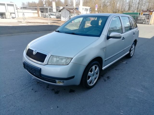 Skoda Fabia 1.4 16V Excellent,2- Hand,TÜV/INSP Neu PDC