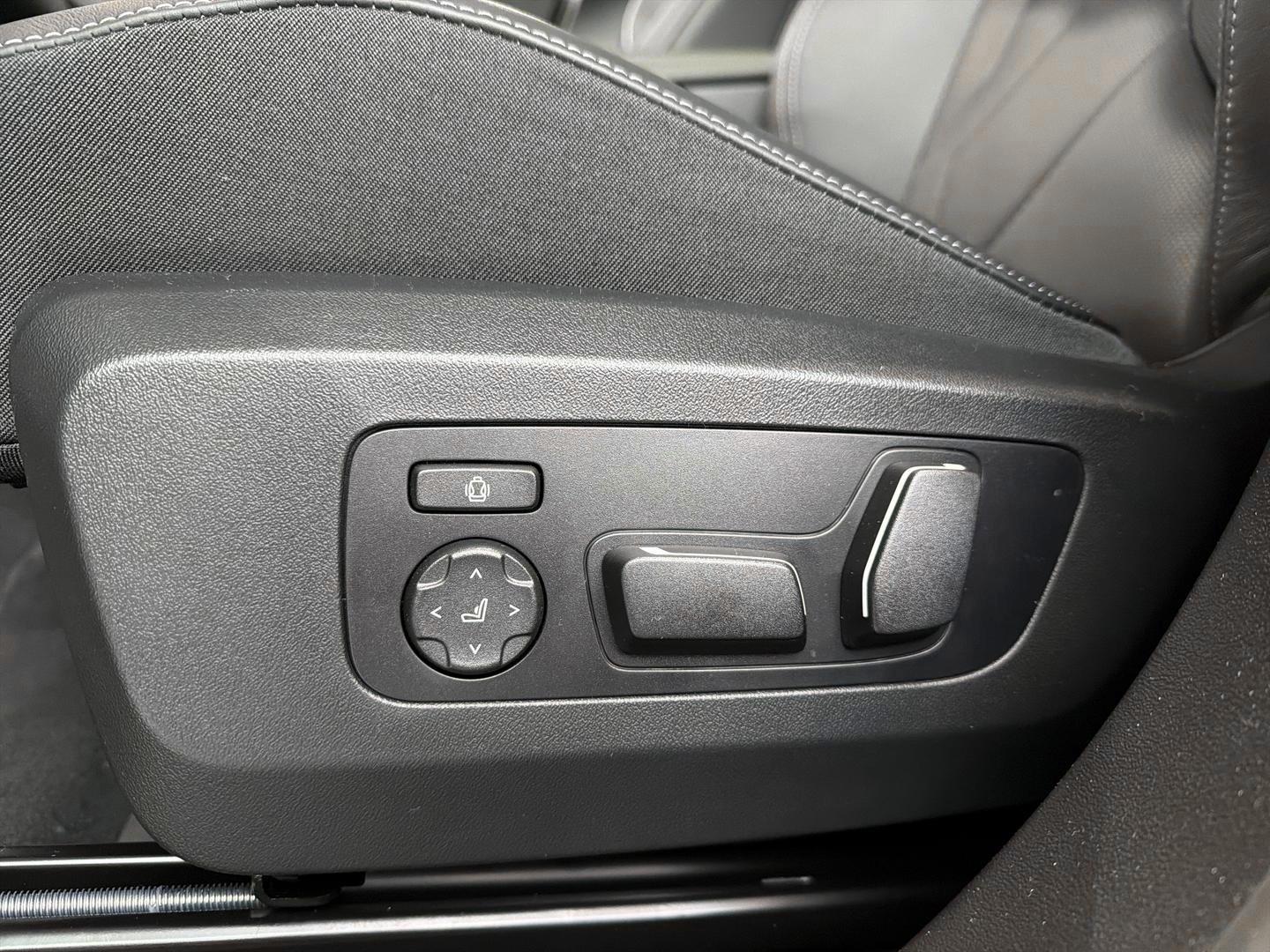 BMW X3 M50 xDrive AHK Panorama Memory HUD 360  H&K