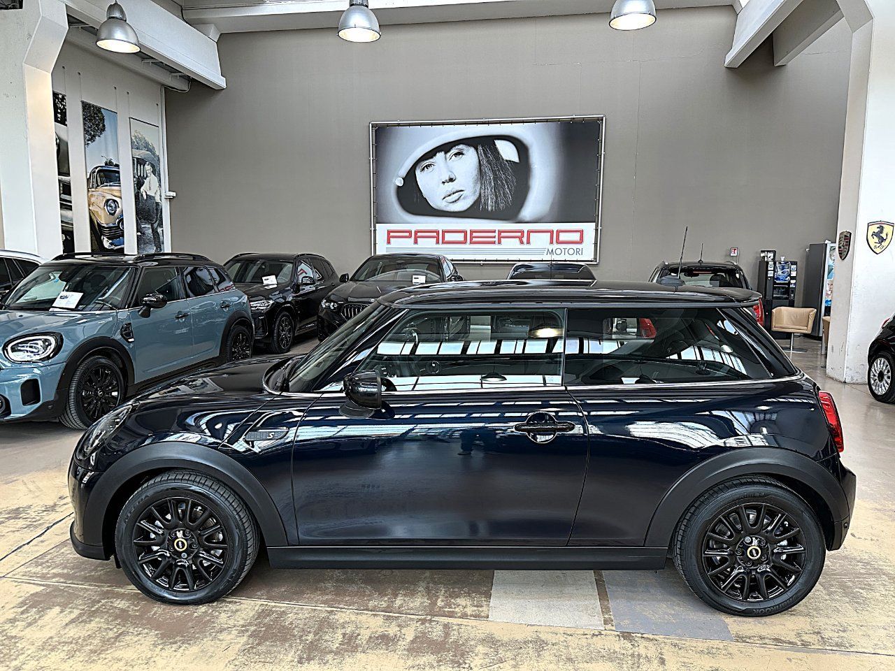 MINI Mini 3 Porte Cooper SE Classic Full Electric Aut imagem 2