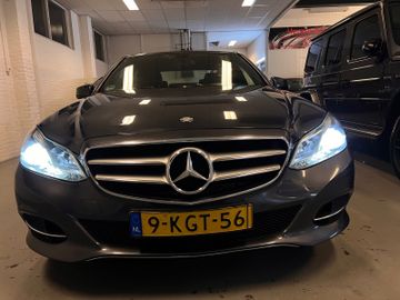 Mercedes E 200 - 12