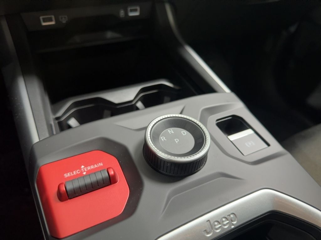 Fahrzeugabbildung Jeep Compass e-Hybrid First Edition MATRIX RFK WINTER