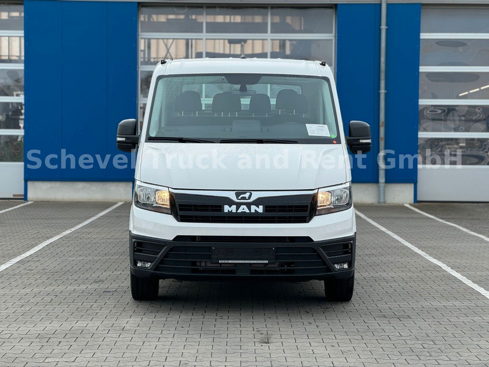 Fahrzeugabbildung MAN TGE 3.160 DoKa Pritsche *Kurz* 3,5 AHK Schalter