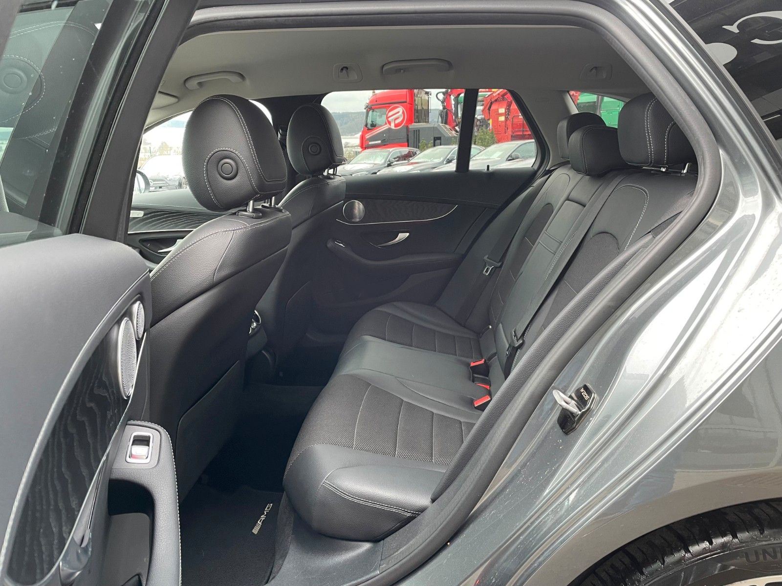 Fahrzeugabbildung Mercedes-Benz C 200 T AMG+Burm+AHK+Ambiente+360+Night