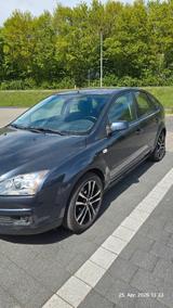 Ford Focus MK2 Schrägheck - Ford Focus: Schrägheck