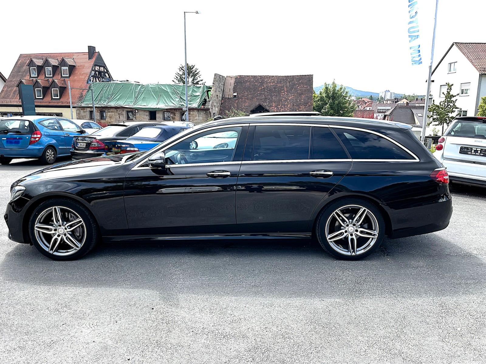 Mercedes-Benz E 220 d/AMG/PANORAMA/HEAD-UP/WEIDSCREEN/BURMESTE