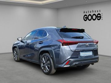 Lexus UX - 3