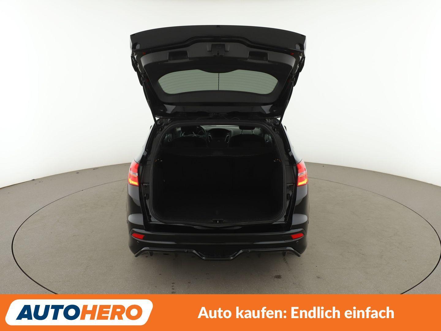 Ford Focus 1.0 EcoBoost ST-Line*TEMPO*PLA*PDC*SHZ*LHZ