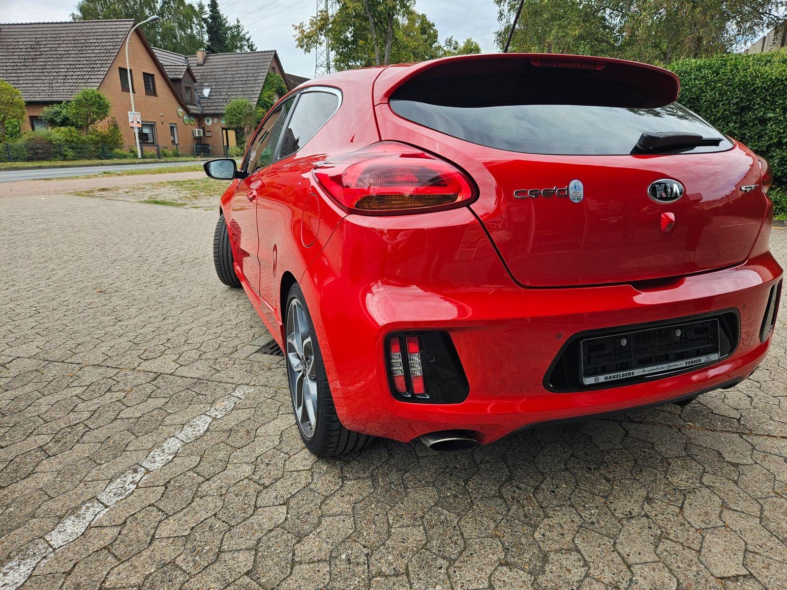 Kia pro_cee'd 1.6 T-GDi GT-Track