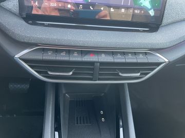 Skoda Octavia Combi 2.0 TDI Tour *PANNO*MATRIX*AHK