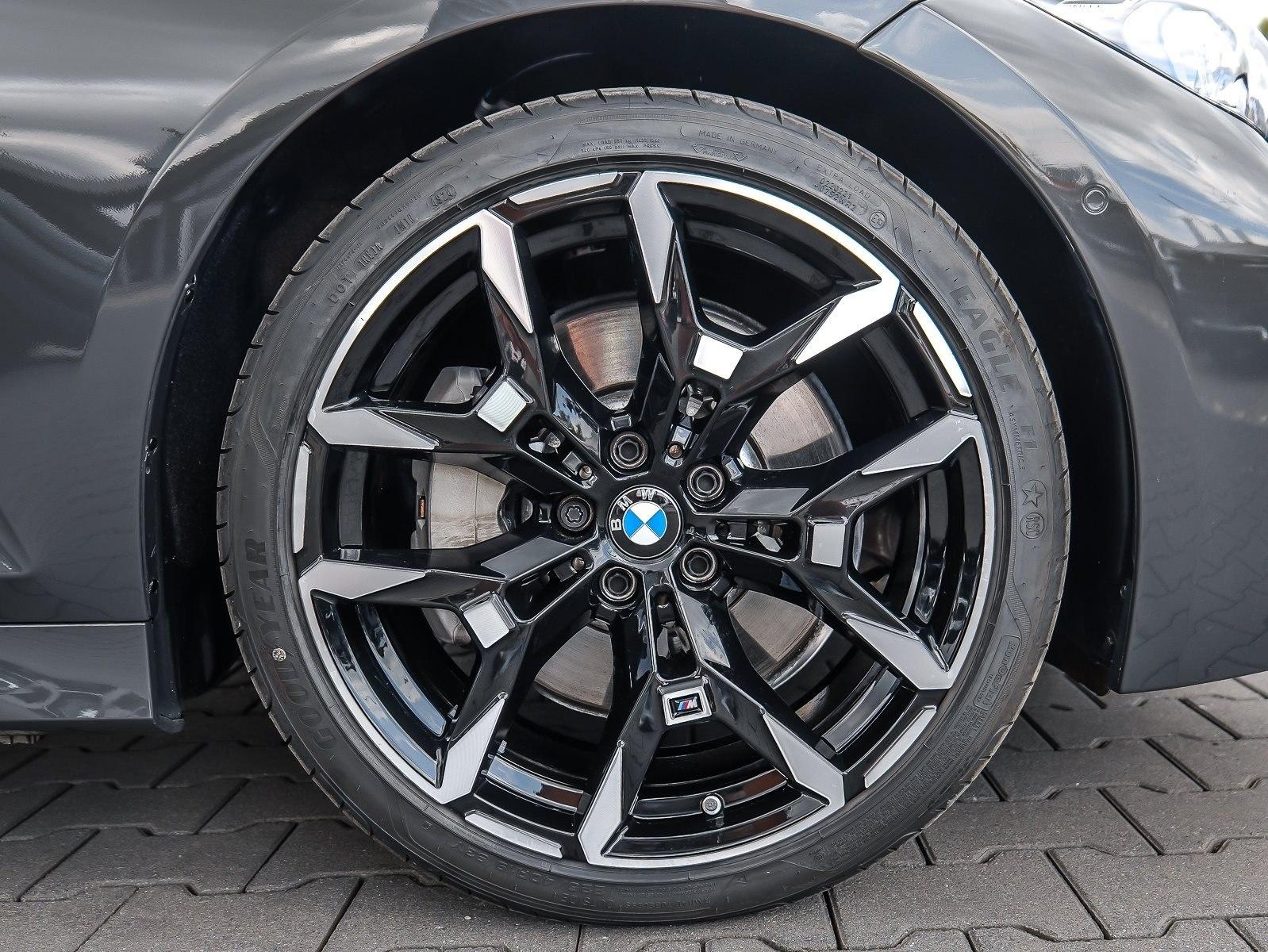 BMW 330i xDrive M Sport HUD ACC 360°KAM RFK NAVI LM