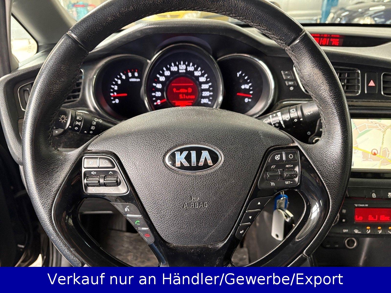 Kia cee'd 2014 — фото 17