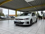 Volkswagen Golf VII Limo GTI TCR Pano Akrapovic Voll-Leder - : Weiß, Freisprecheinrichtung