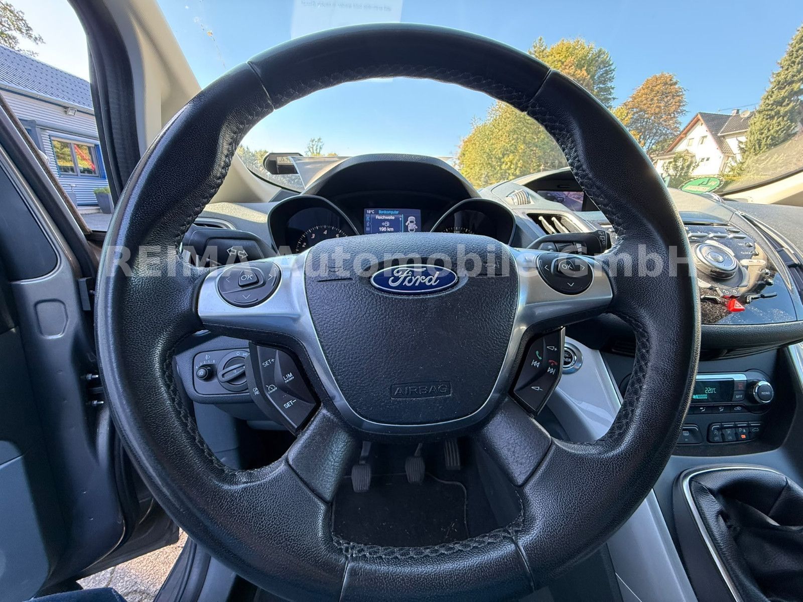 Fahrzeugabbildung Ford Grand C-Max Titanium, 110 KW, TÜV bis 07.2027