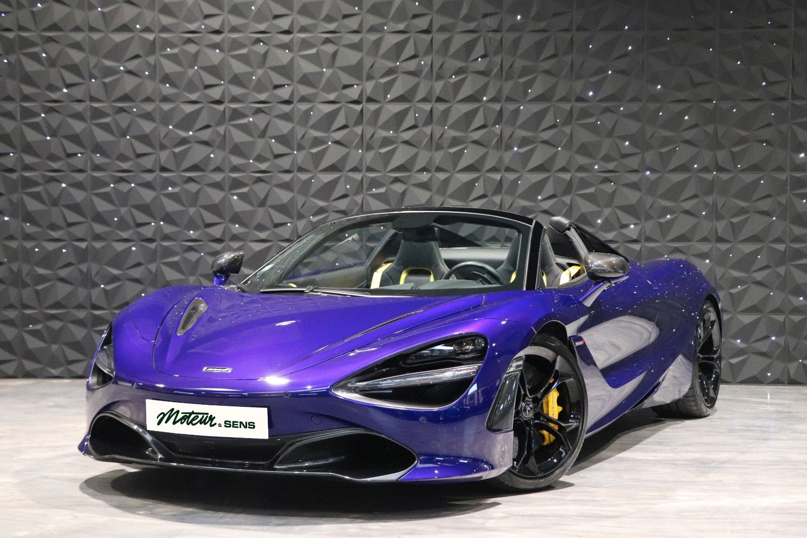 MCLAREN 720S