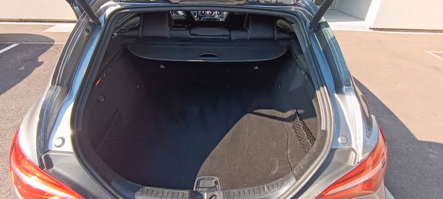 MERCEDES-BENZ CLA 200 d amg