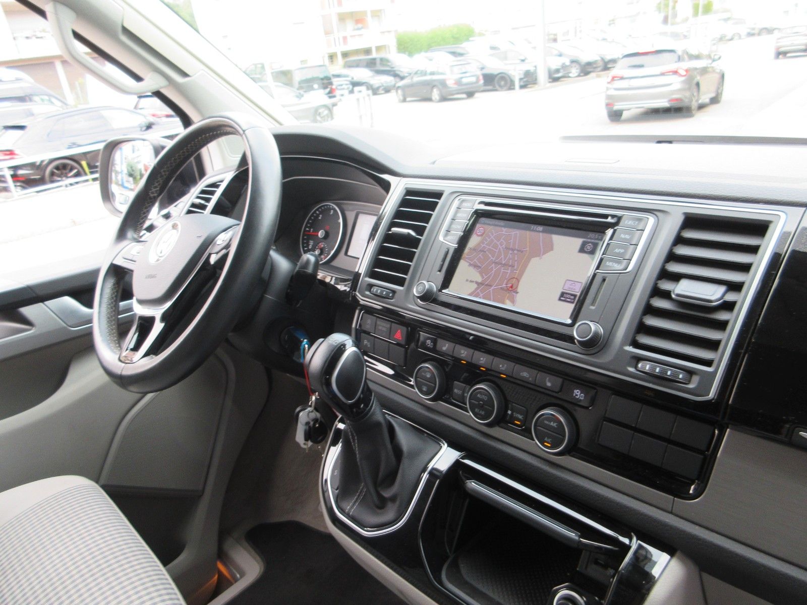 Volkswagen T6 California 2.0TDI Coast Edition elek. Ausstel foto 7