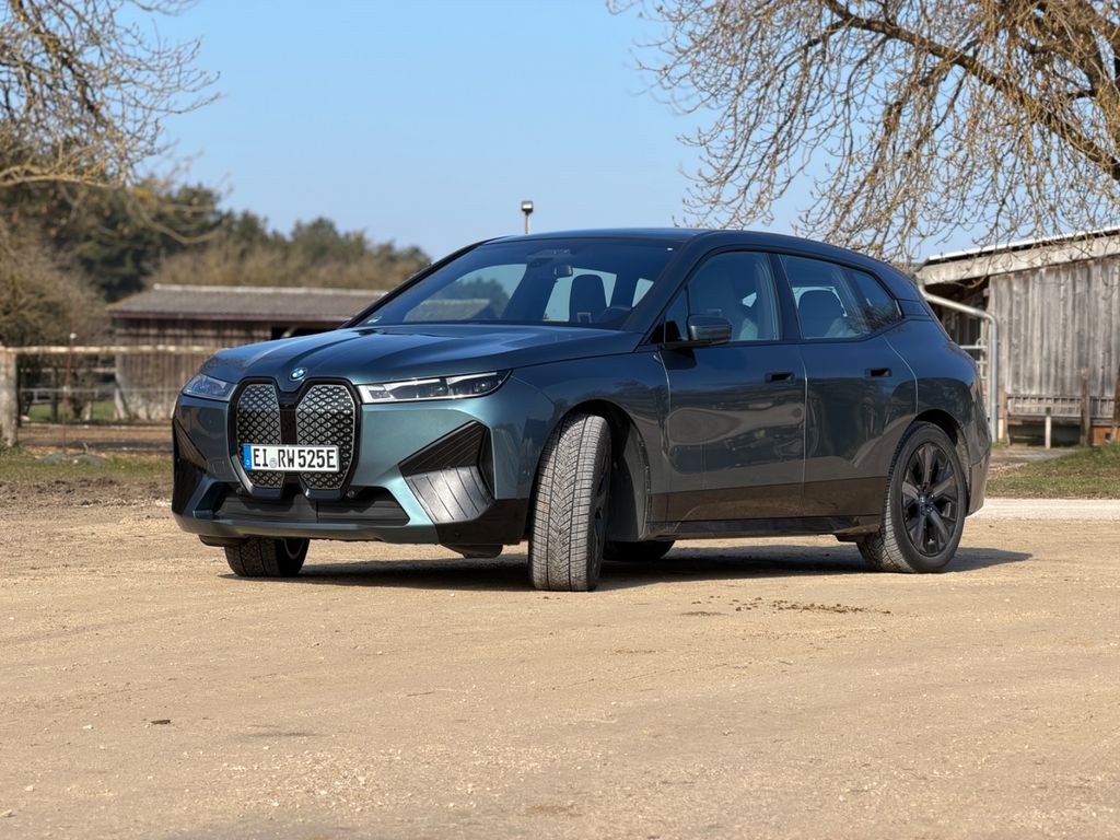 Image of BMW iX