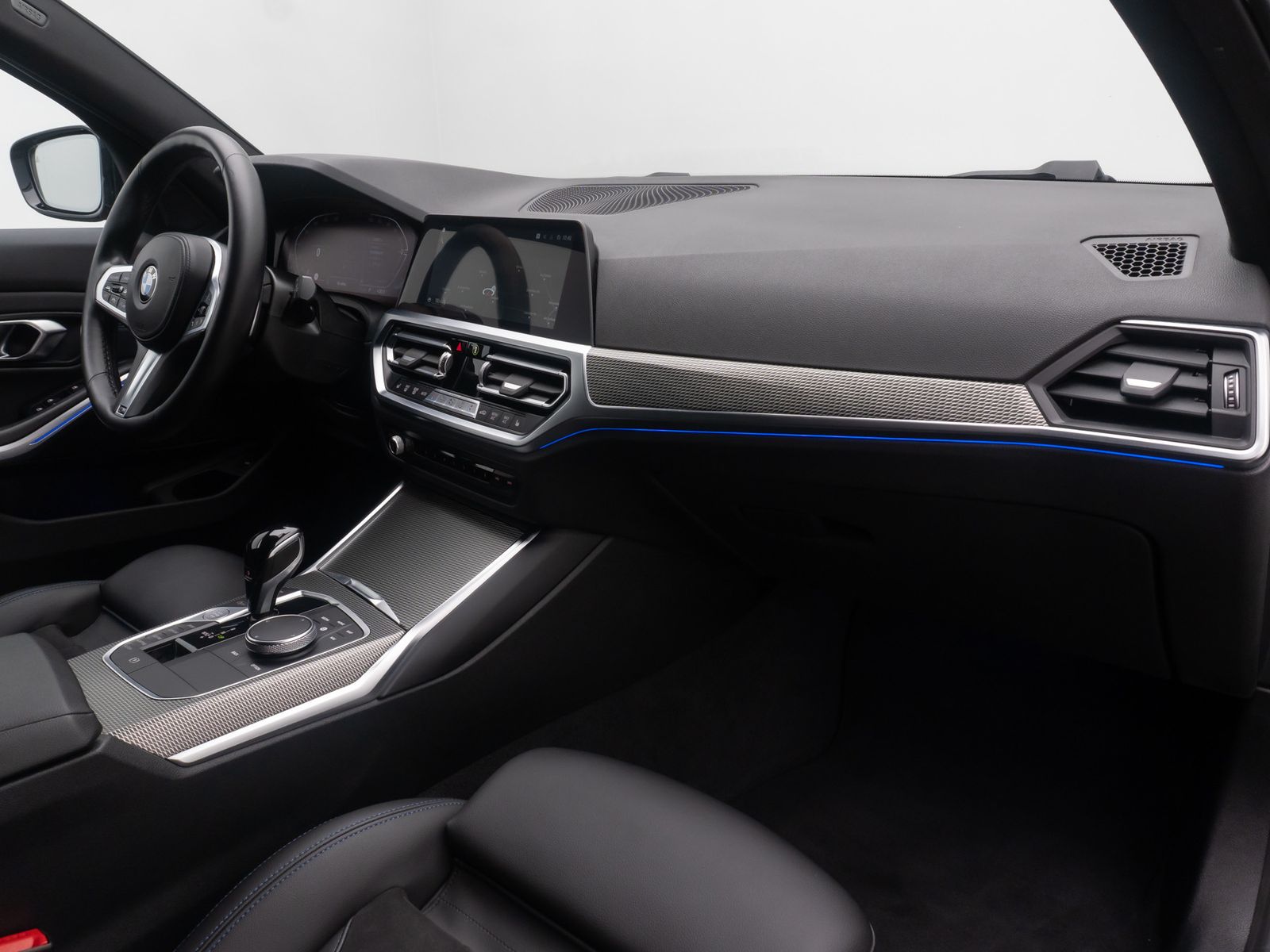 Fahrzeugabbildung BMW 320i M Sport Individual Komfort Laser AHK 19Zoll