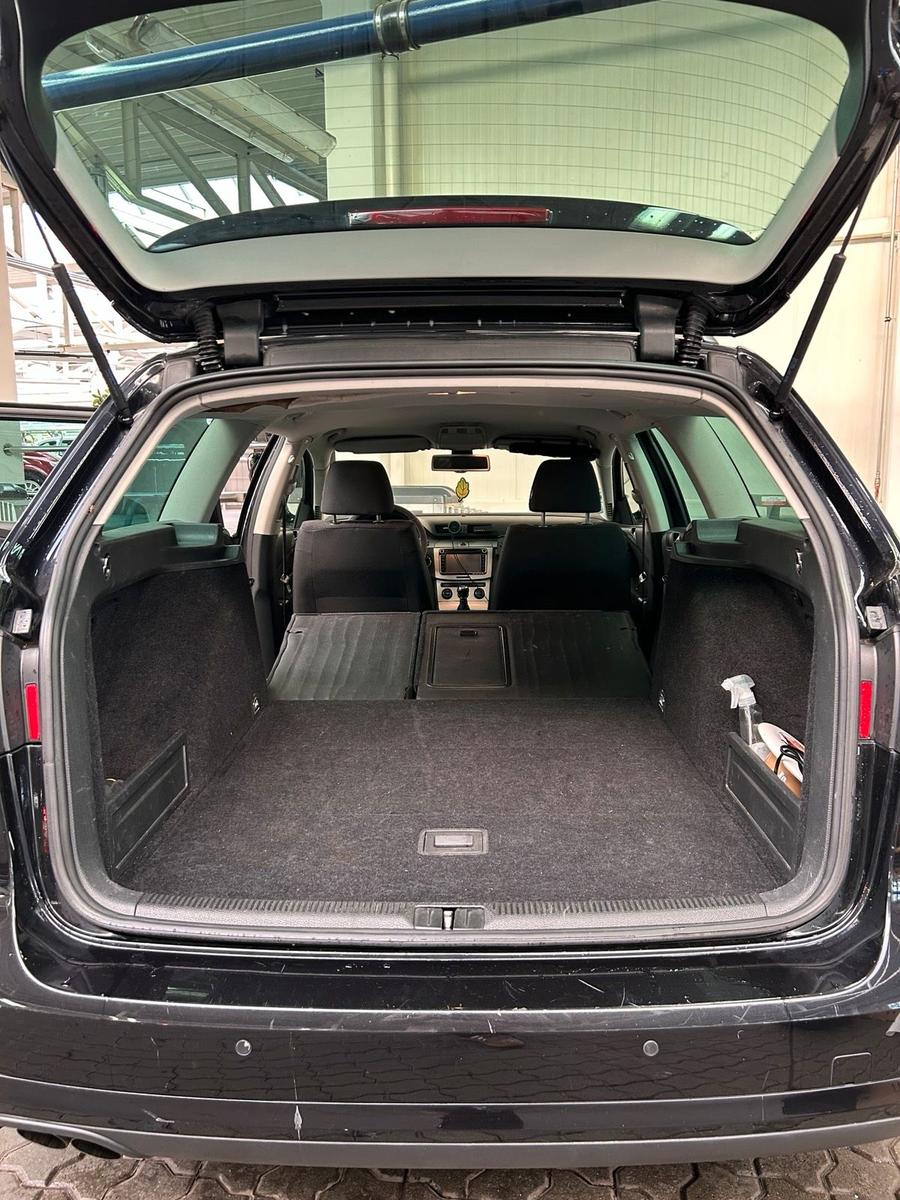 Volkswagen Passat 2009 — photo 9