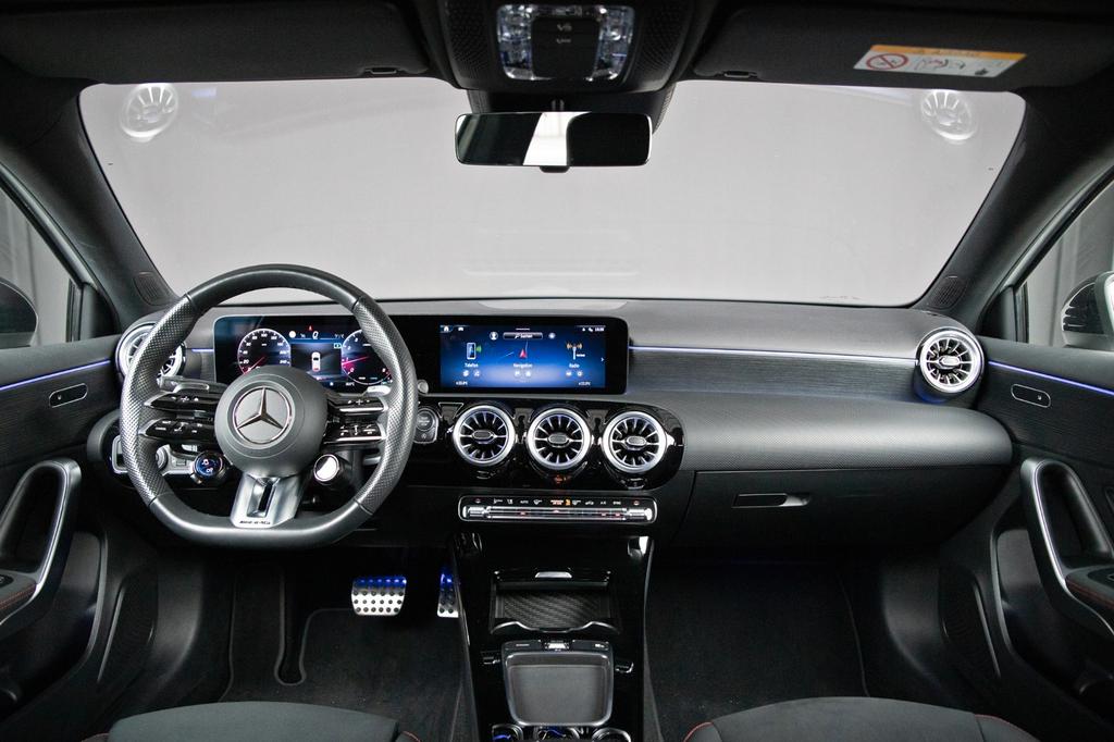 Mercedes-Benz A 35 AMG