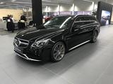 Mercedes-Benz E63 T S 4Matic 2.Hd PANO KERAMIK SCHECKHEFT VMax - : Vmax