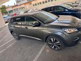 Peugeot 5008 1.5 HDI Automatik 7 Sitze - Peugeot e-5008
