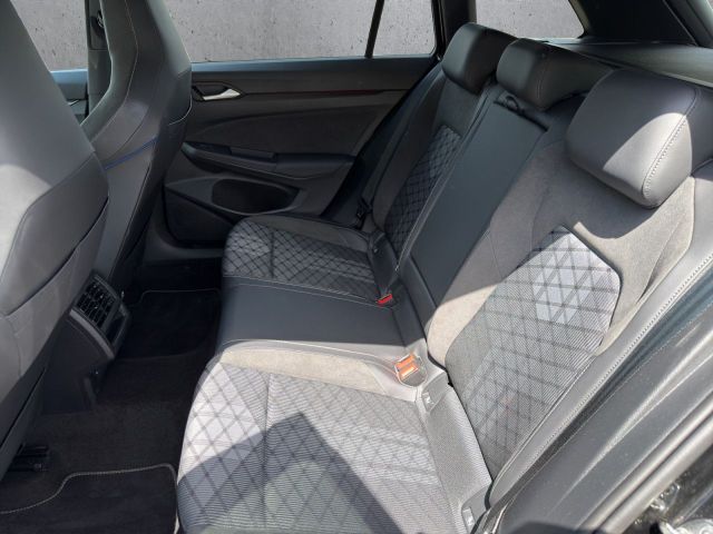Golf VIII Variant R-Line 1.5 TSI DSG Bluetooth