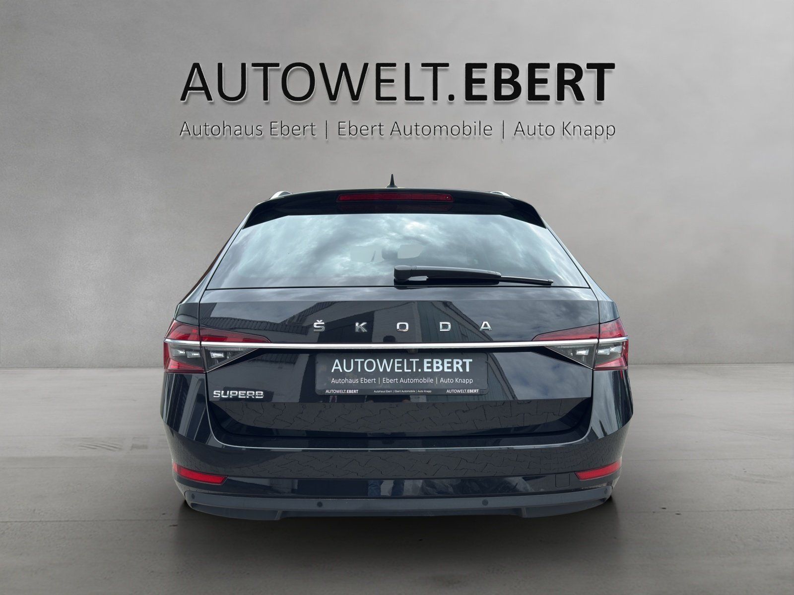 Fahrzeugabbildung SKODA Superb Combi 2.0 TDI DSG/ACC/CAM/ST-HZG/MATRIX/