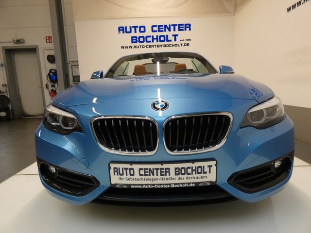 BMW 218 i Sport Line*Navi*Leder*Klimaaut*Sitzh*PDC