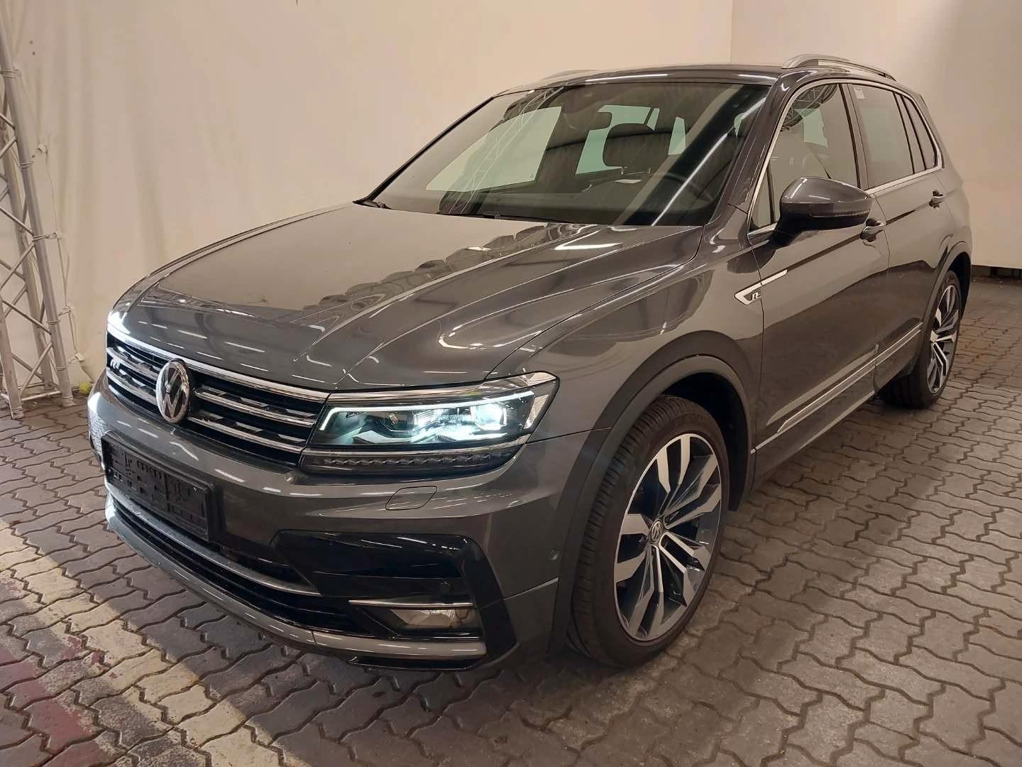 Volkswagen Tiguan R-Line DSG 4Motion ACC+LED+AHK schwenkbar
