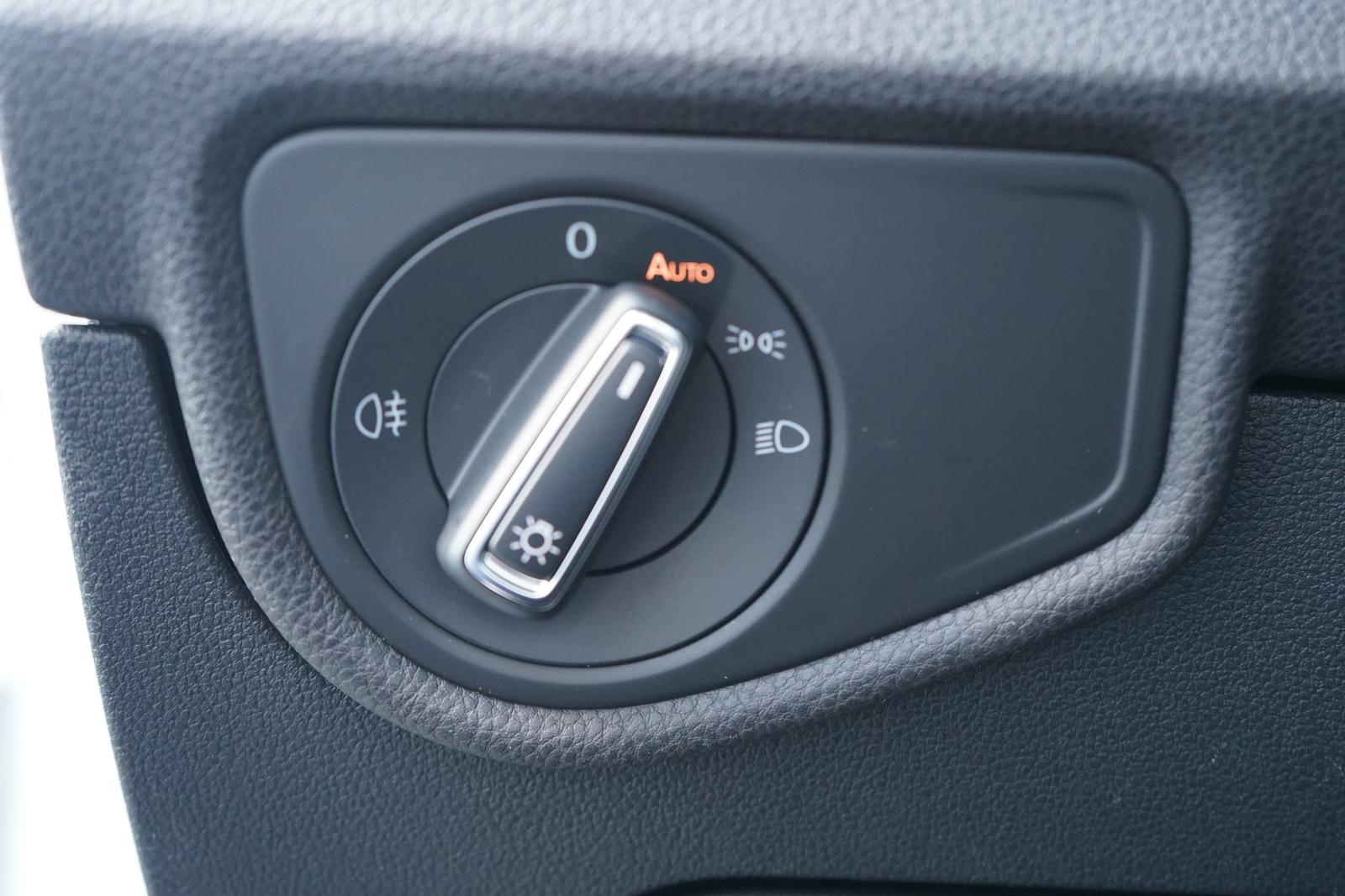 Volkswagen Touran 1.5 TSI Active DSG 7-Sitzer Navi ACC PDC, миниатюра 24