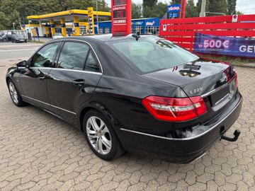 Mercedes E 220 - 6