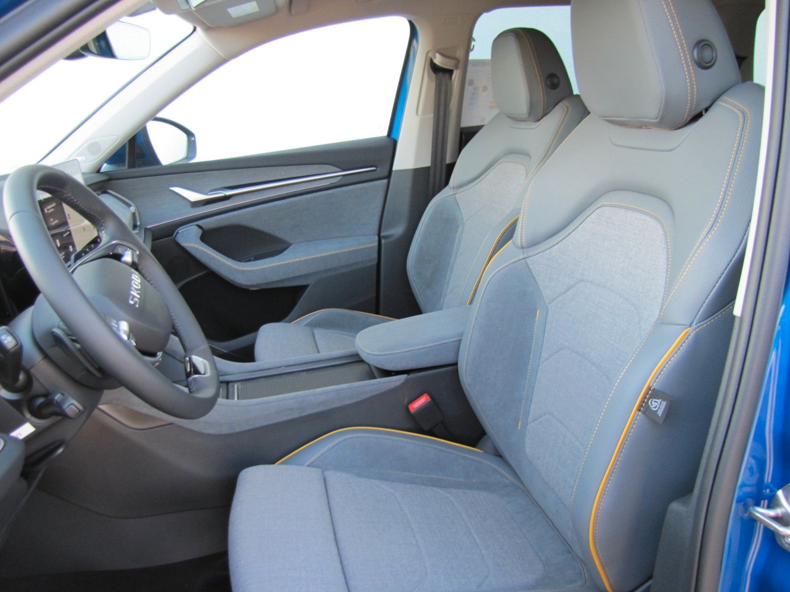 Fahrzeugabbildung SKODA Kodiaq Selection 2.0 TDI 150PS 7-Gang DSG